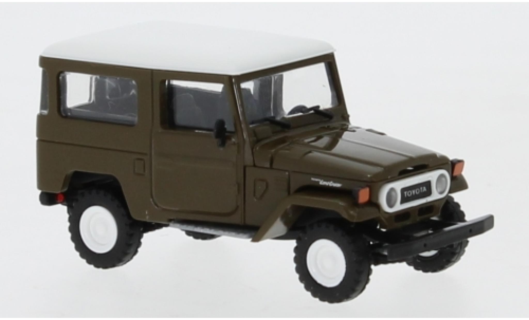 Toyota Land Cruiser 1/87 Busch J4 marroneee/bianco 1960 modellino in miniatura