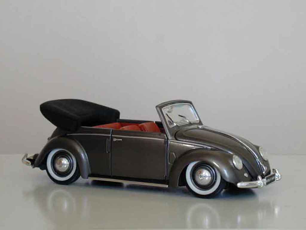 Volkswagen Kafer 1/18 Maisto Coccinelle Cabriolet 51 grigio metallisee modellino in miniatura