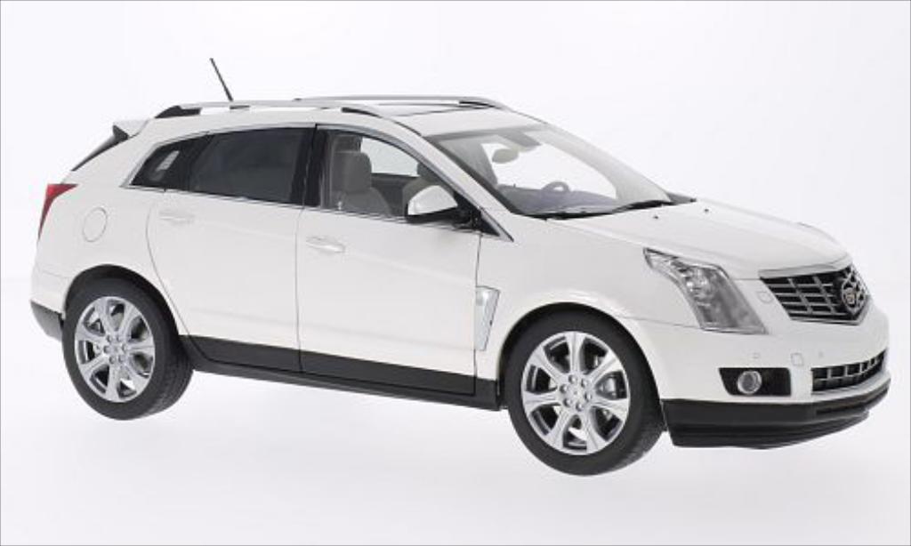 Cadillac SRX 1/18 Kyosho Crossover metallico bianco 2014 modellino in miniatura