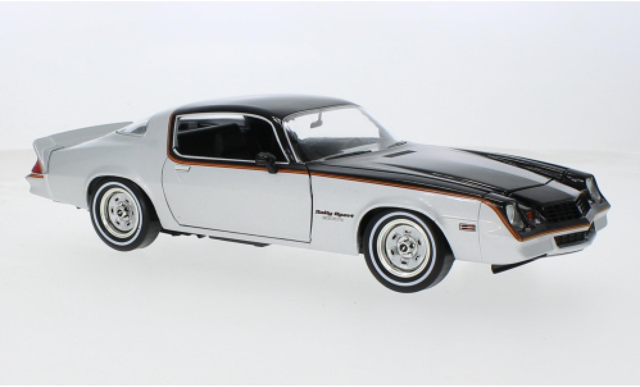 Chevrolet Camaro 1/18 Greenlight silber 1:18 modellino in miniatura