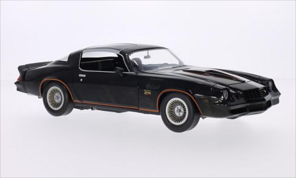 Chevrolet Camaro Z28 1/18 Greenlight Z28 nero/orange 1978 modellino in miniatura