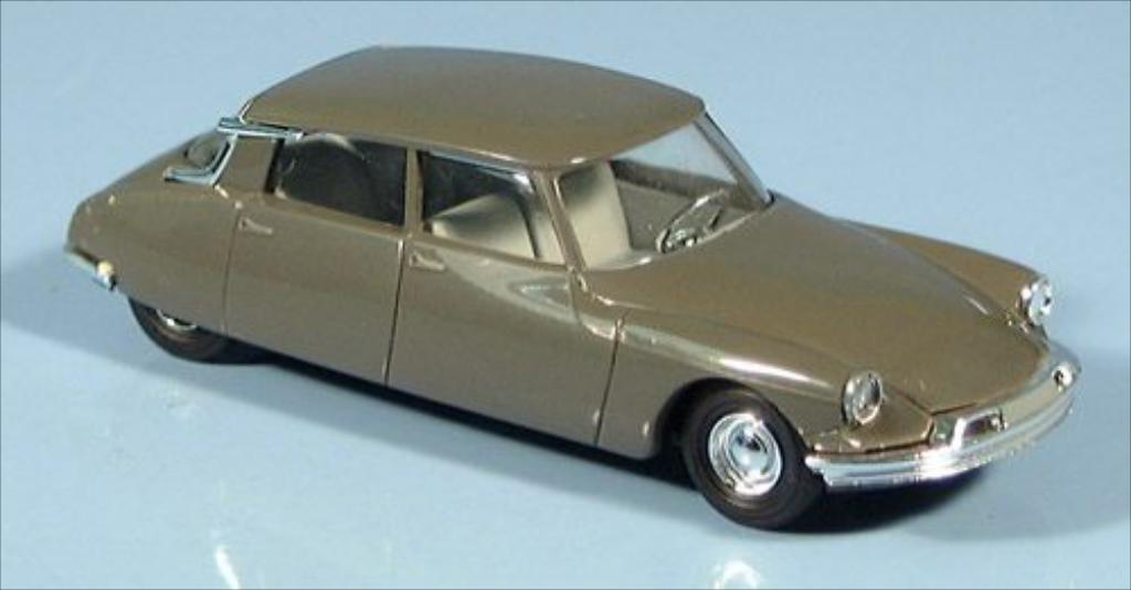 Citroen DS 19 1/87 Busch 19 grigio 1955 modellino in miniatura