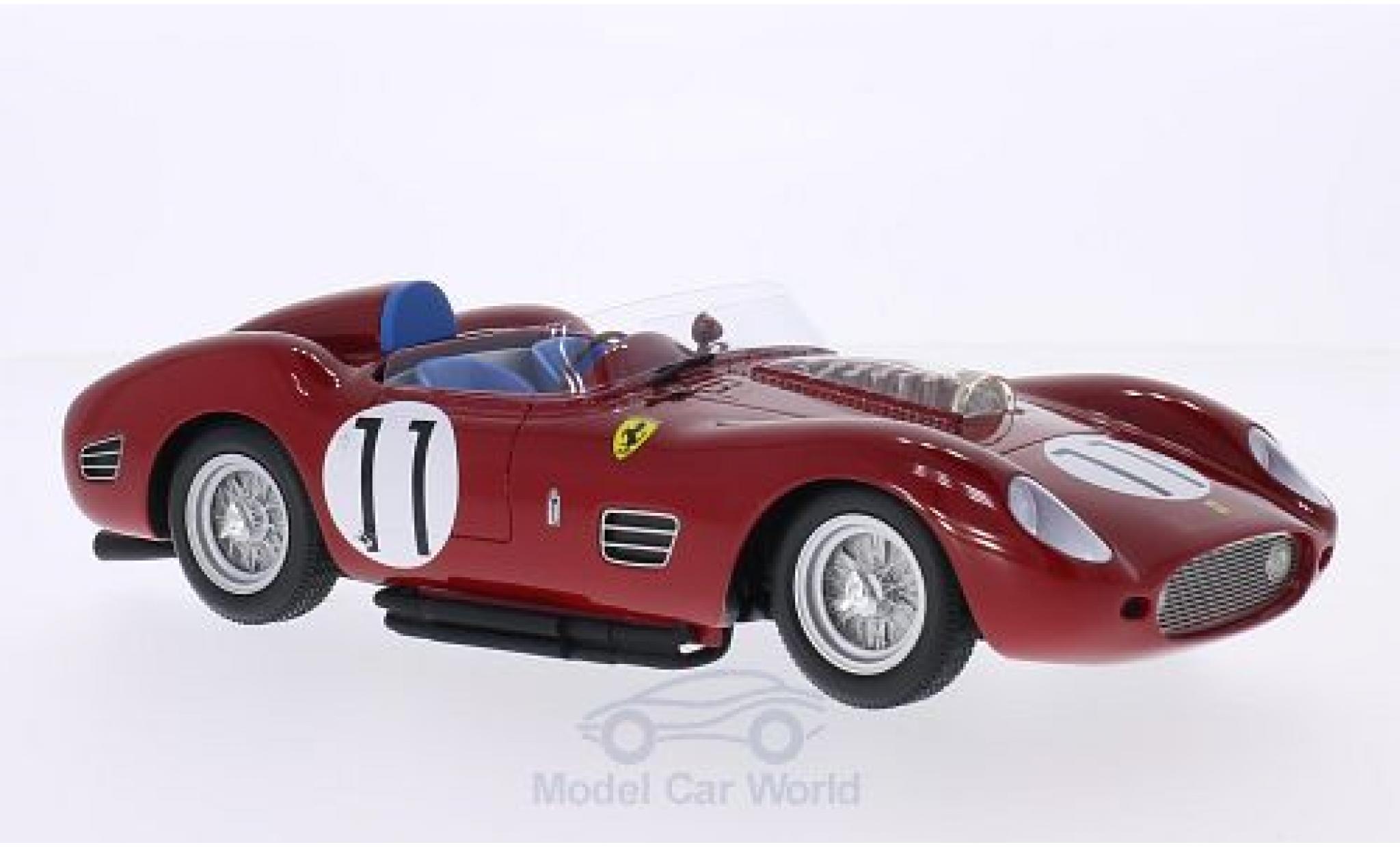 Ferrari 250 1/18 CMF TR RHD No.11 Scuderia modellino in miniatura