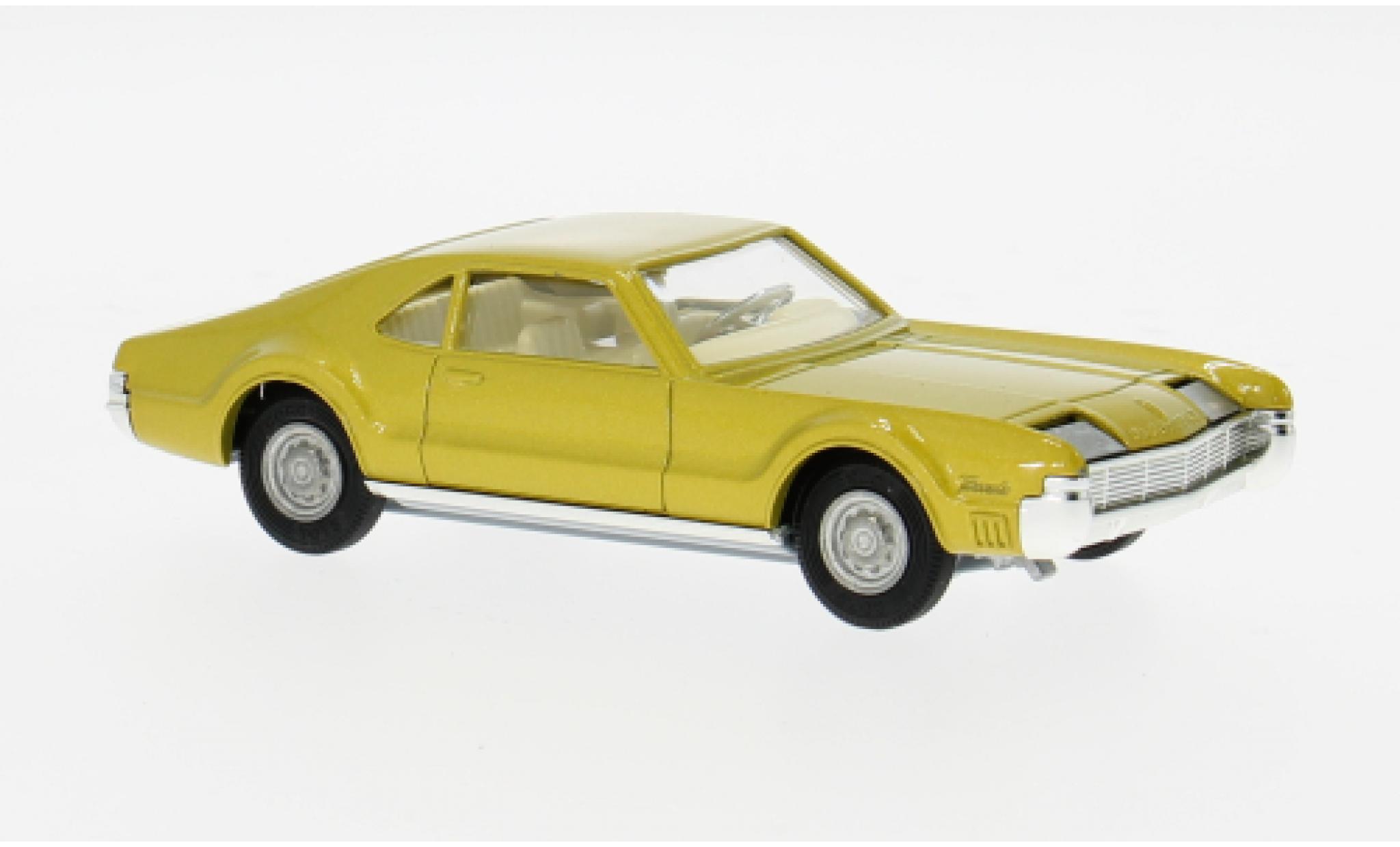 Oldsmobile Toronado 1/50 Corgi gelb 1967 1:50 modellino in miniatura