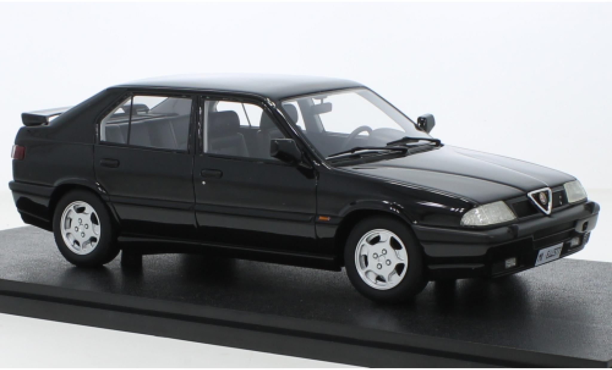 Alfa Romeo 33 1/18 Cult Scale Models QV Permanent 4 schwarz 1991 1:18 modellino in miniatura
