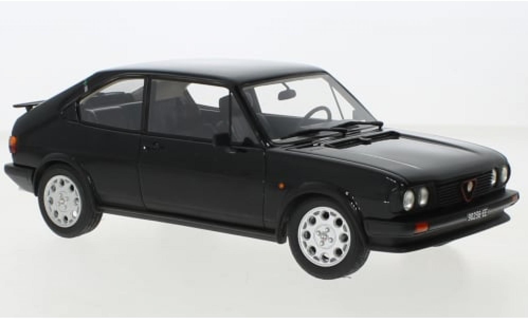 Alfa Romeo Alfasud 1/18 Cult Scale Models Ti schwarz 1983 1:18 modellino in miniatura