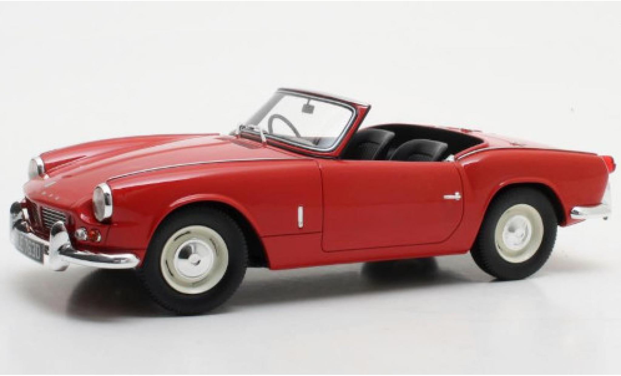 Triumph Spitfire 1/18 Cult Scale Models MkII rosso RHD 1965 modellino in miniatura
