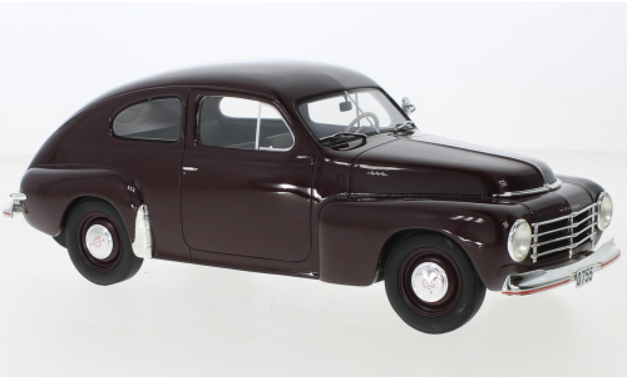 Volvo PV 1/18 Cult Scale Models 444 rosso foncé 1947 modellino in miniatura