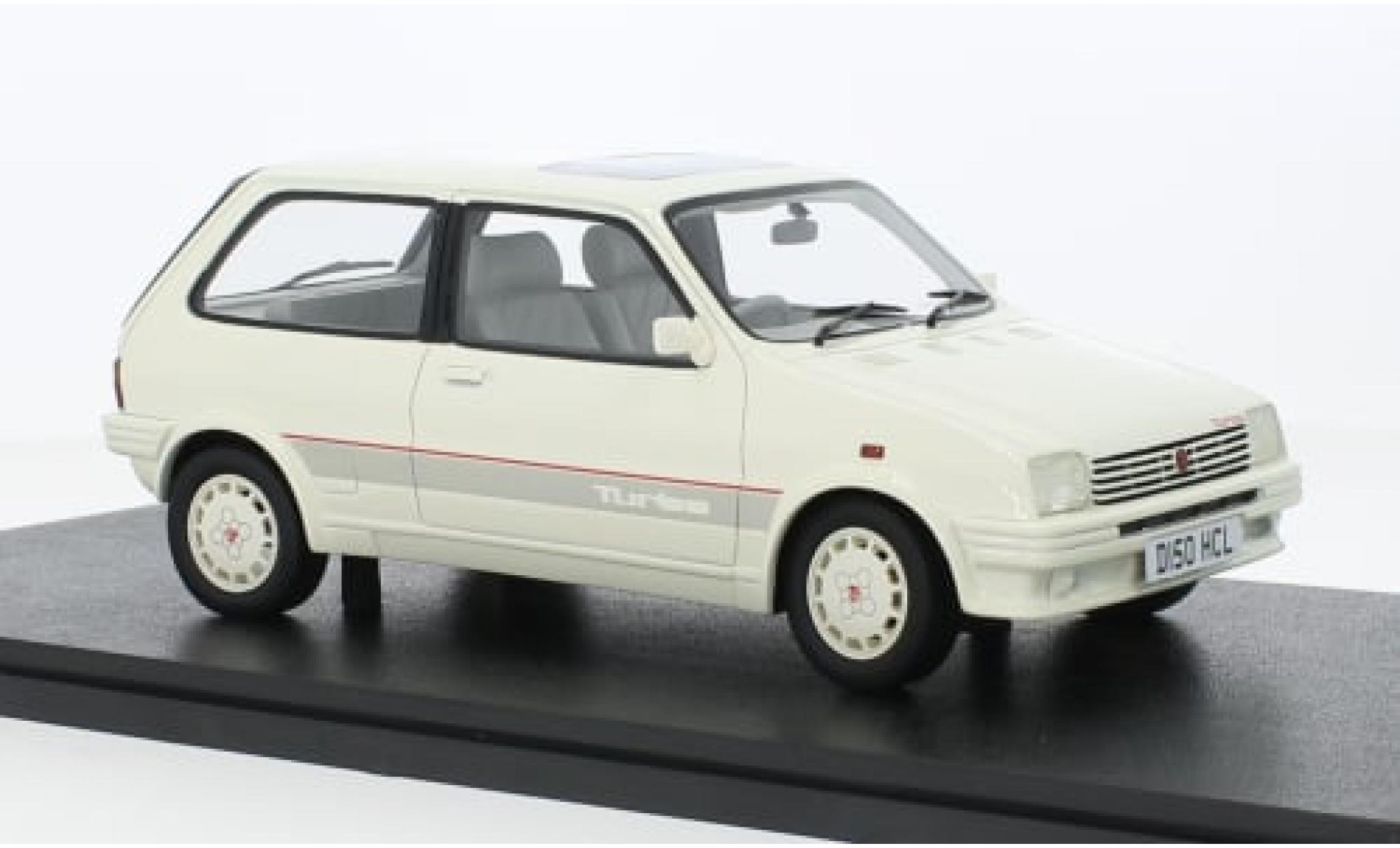 MG Metro 1/18 Cult Scale Models Turbo weiss RHD 1986 1:18 modellino in miniatura