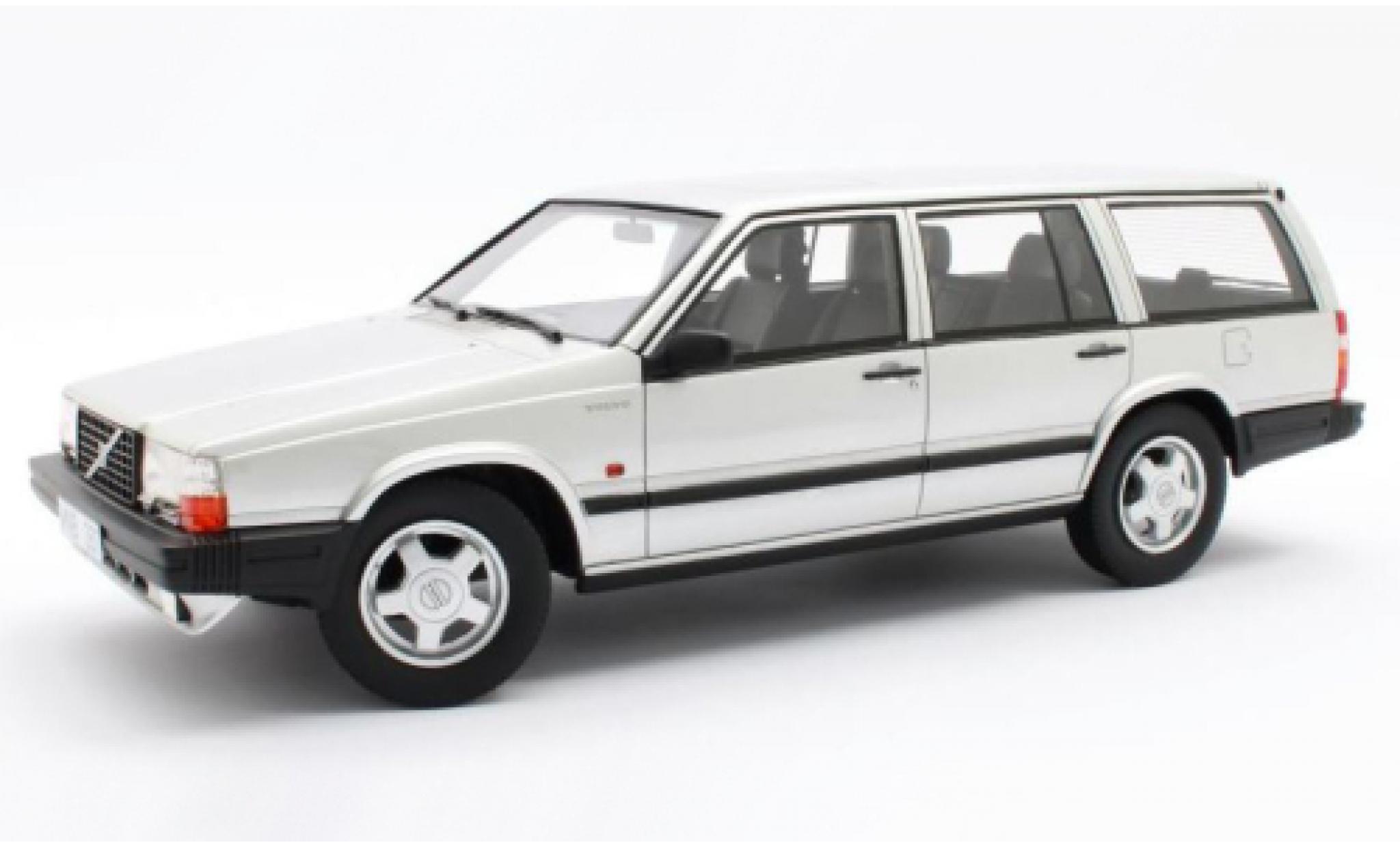 Volvo 740 1/18 Cult Scale Models Turbo Estate grigio 1988 modellino in miniatura