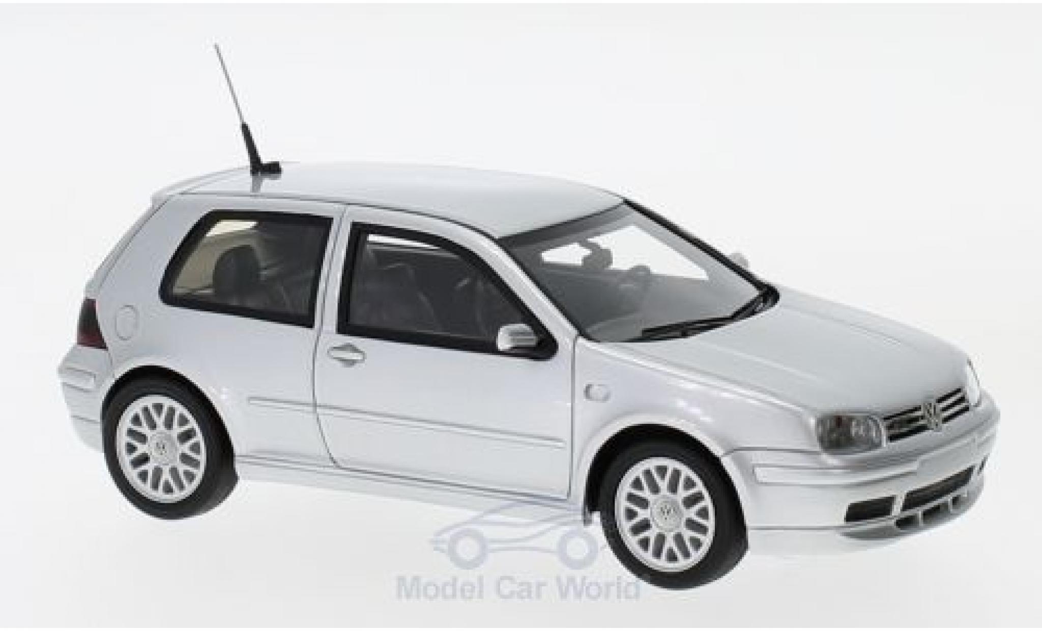 Volkswagen Golf V GTI 1/43 DNA Collectibles IV GTI grigio 2002 25th Anniversary modellino in miniatura