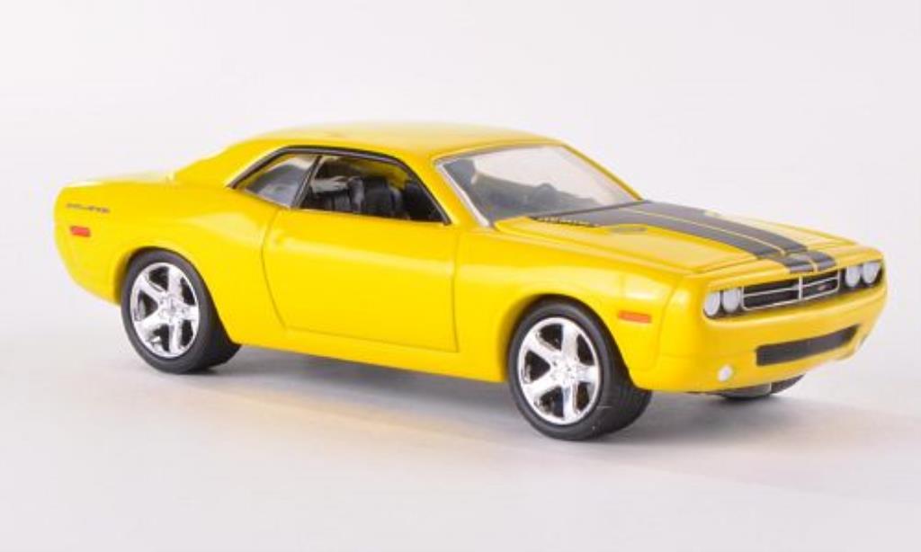 Dodge Challenger Concept 1/64 Greenlight Concept giallo/matt-nero 2006 modellino in miniatura