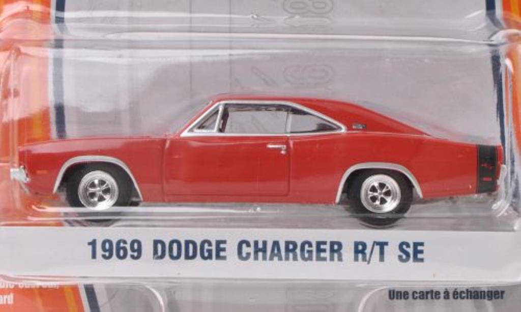 Dodge Charger 1/64 Greenlight R/T SE rosso/nero 1969 modellino in miniatura