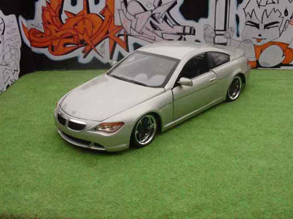 Bmw 645 E63 1/18 Hot Wheels E63 ci coupe couleur champagne dub style modellino in miniatura