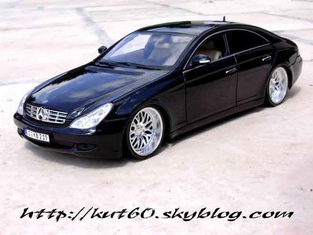 Mercedes Classe CLS 1/18 Maisto german look tuning modellino in miniatura