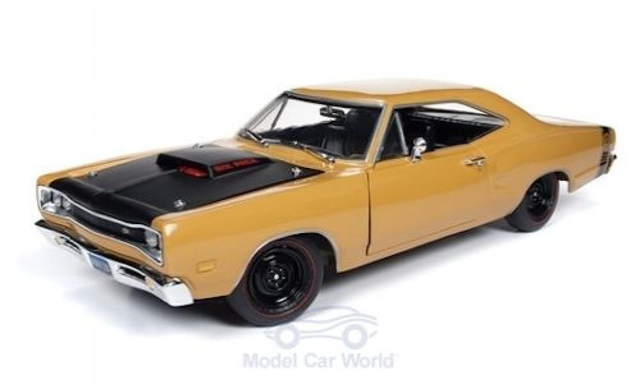 Dodge Coronet 1/18 Ertl Super Bee beige/nero 1969 modellino in miniatura