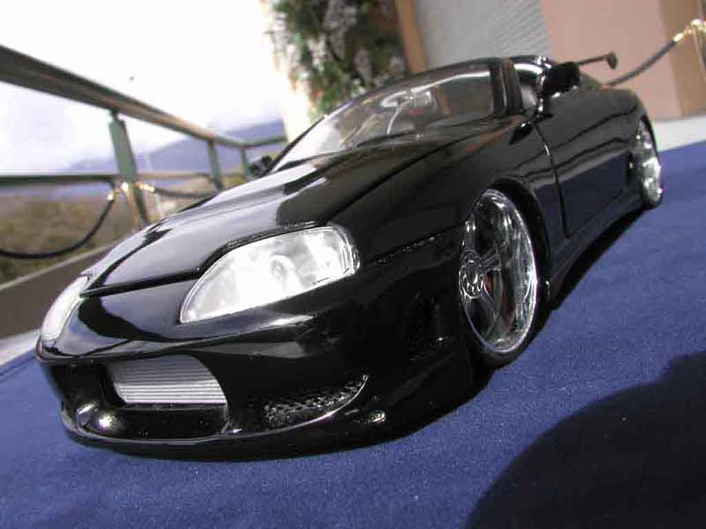 Toyota Supra 1/18 Ertl illegal street car tuning modellino in miniatura