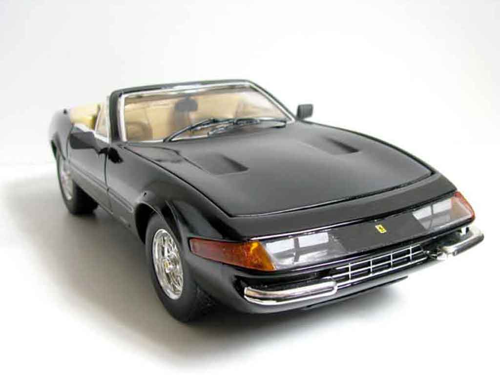 Ferrari 365 GTB/4 1/18 Hot Wheels GTB/4 miami vice daytona tuning modellino in miniatura
