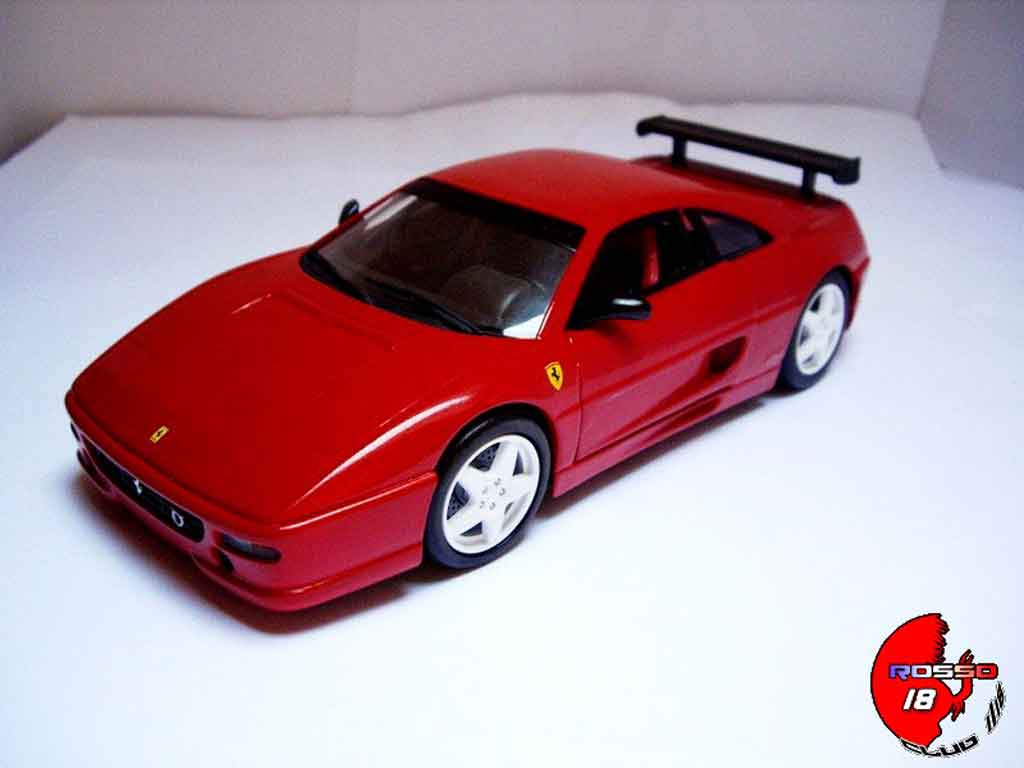 Ferrari F355 Berlinetta 1/18 Hot Wheels Berlinetta challenge rosso tuning modellino in miniatura