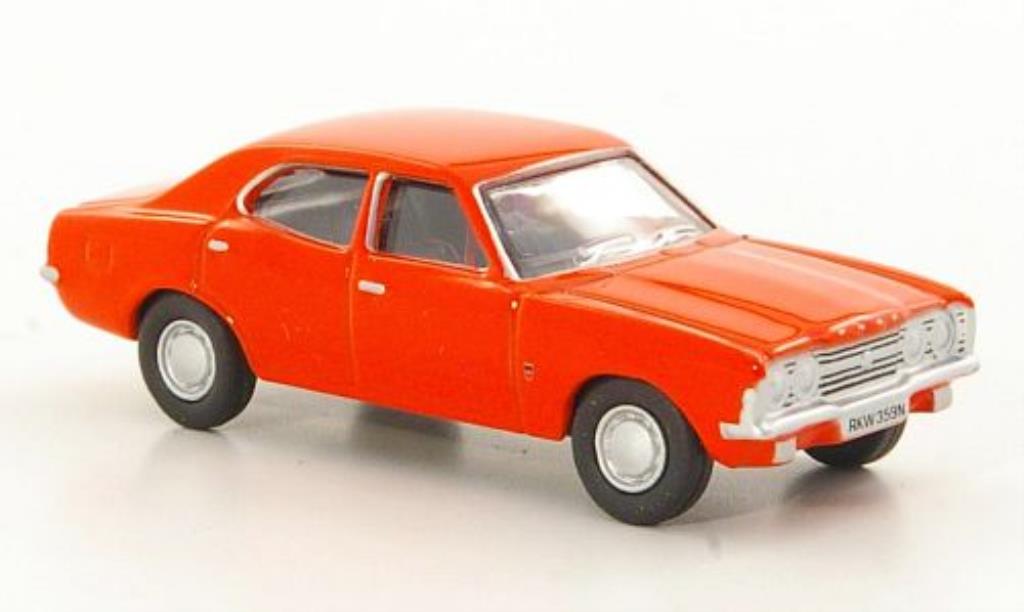 Ford Cortina 1/76 Oxford MkIII rosso modellino in miniatura