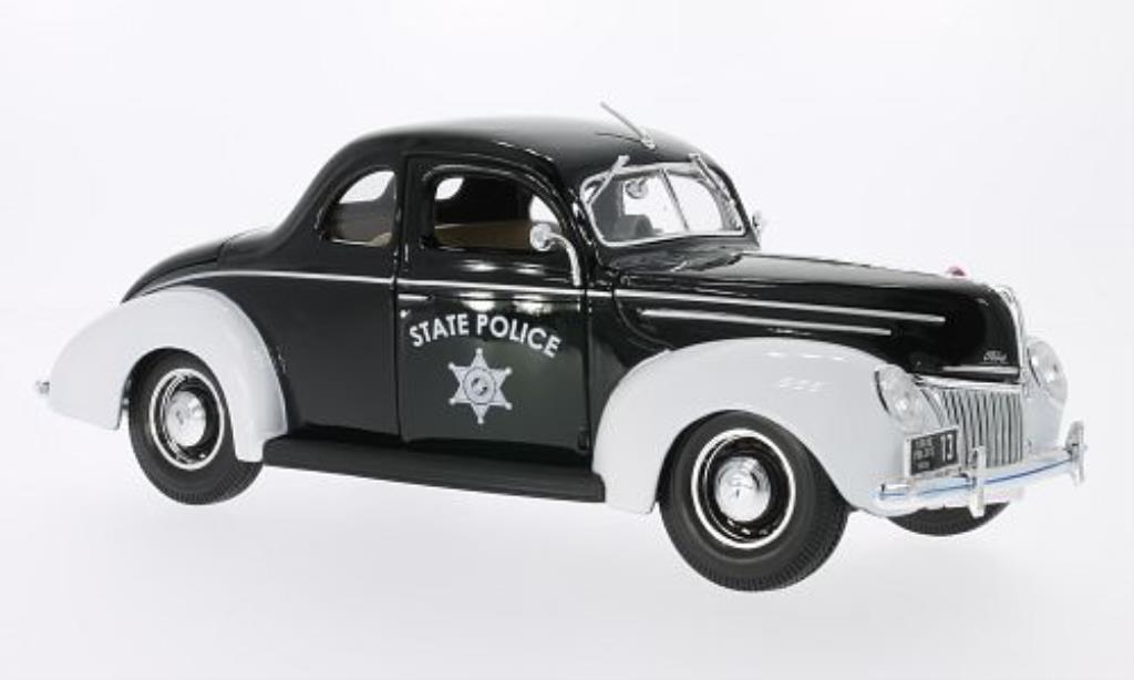 Ford Deluxe 1/18 Maisto State Police nero/bianco 1939 modellino in miniatura
