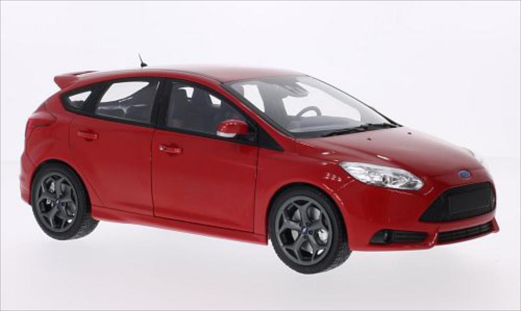 Ford Focus 1/18 Minichamps MkIII ST rosso 2011 modellino in miniatura