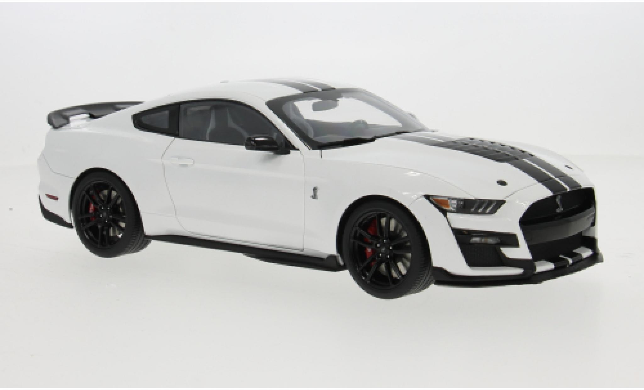 Shelby GT 500 1/18 AUTOart Ford Mustang weiss 1:18 modellino in miniatura