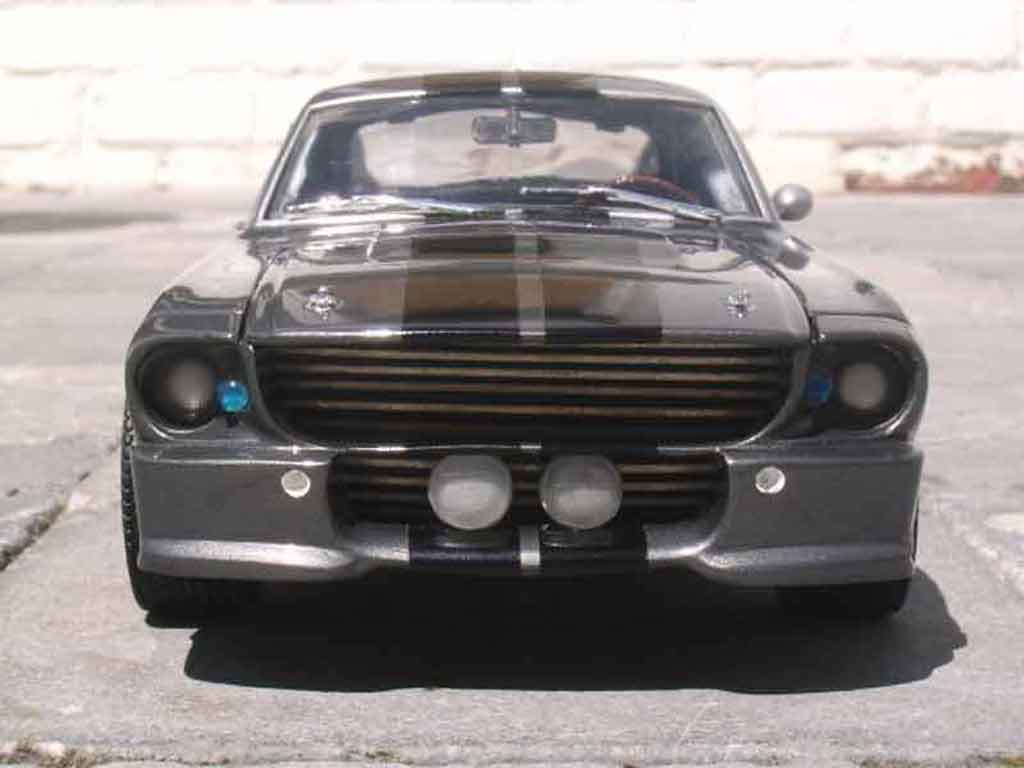 Shelby GT 500 1/18 Shelby Collectibles eleanor replique tuning modellino in miniatura