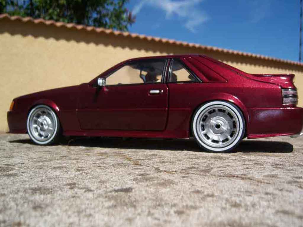 Ford Mustang 1986 1/18 Welly 1986 svo rosso tuning modellino in miniatura