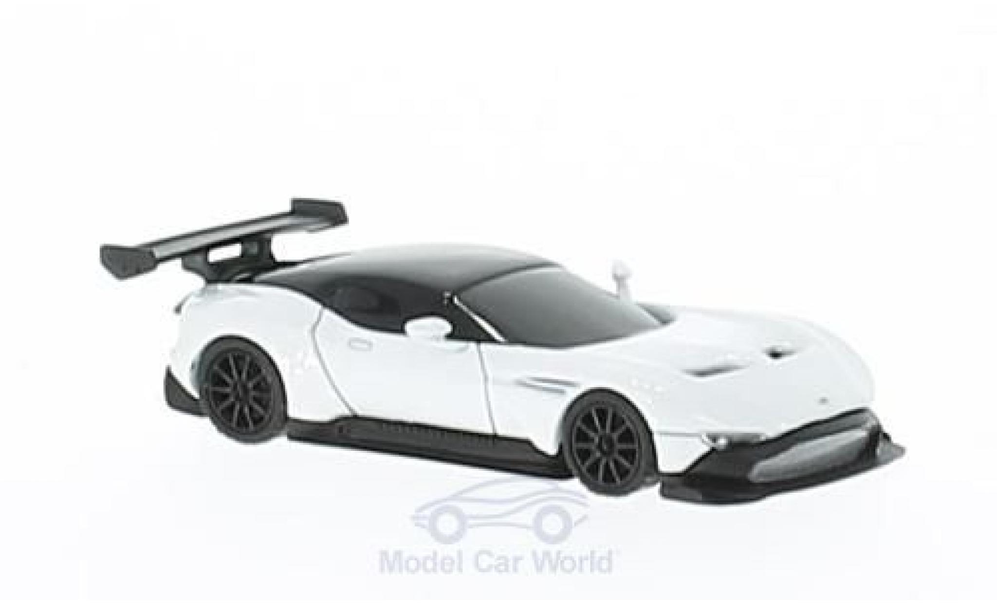 Aston Martin Vulcan 1/87 FrontiArt bianco Fahrzeug auf Podest verklebt modellino in miniatura