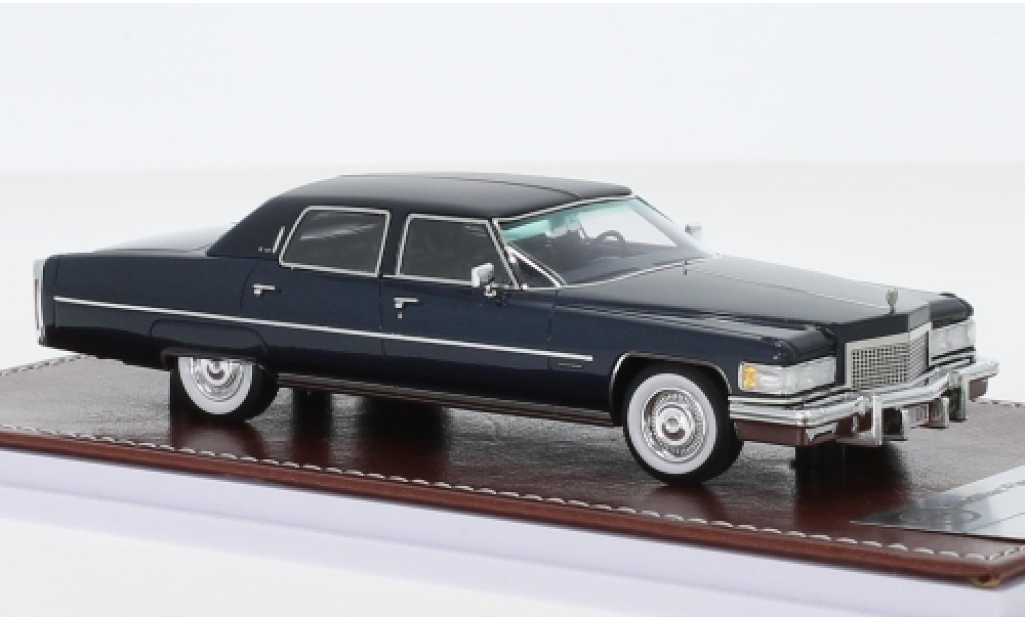 Cadillac Fleetwood 1/43 GIM   Great Iconic Models Brougham metallico blu/matt-nero 1976 modellino in miniatura