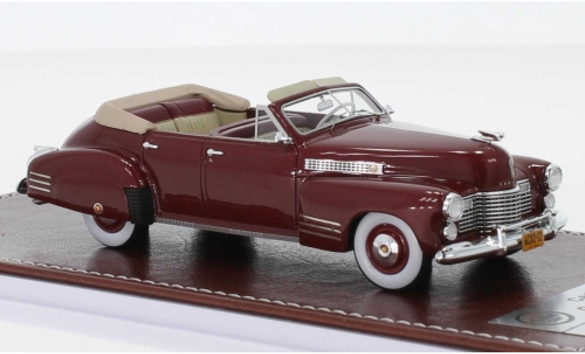 Cadillac Series 62 1/43 GIM   Great Iconic Models Convertibile Sedan metallico rosso 1941 modellino in miniatura