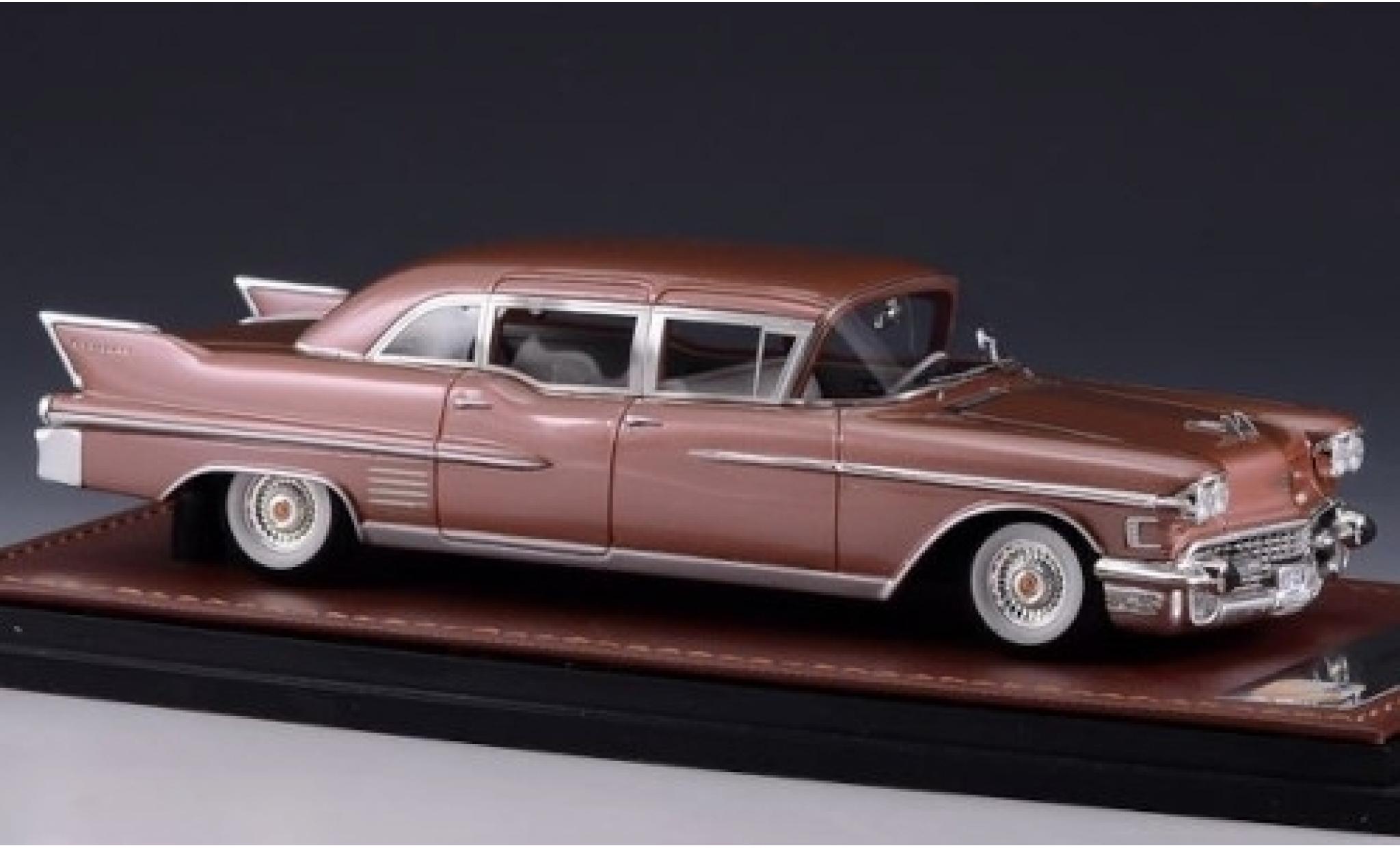 Cadillac Fleetwood 1/43 GLM 75 Sedan metallico rosa 1958 modellino in miniatura