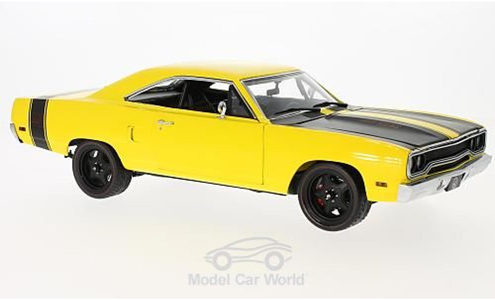 Plymouth Road Runner 1/18 GMP Street Fighter 6-Pack Attack giallo 1970 modellino in miniatura