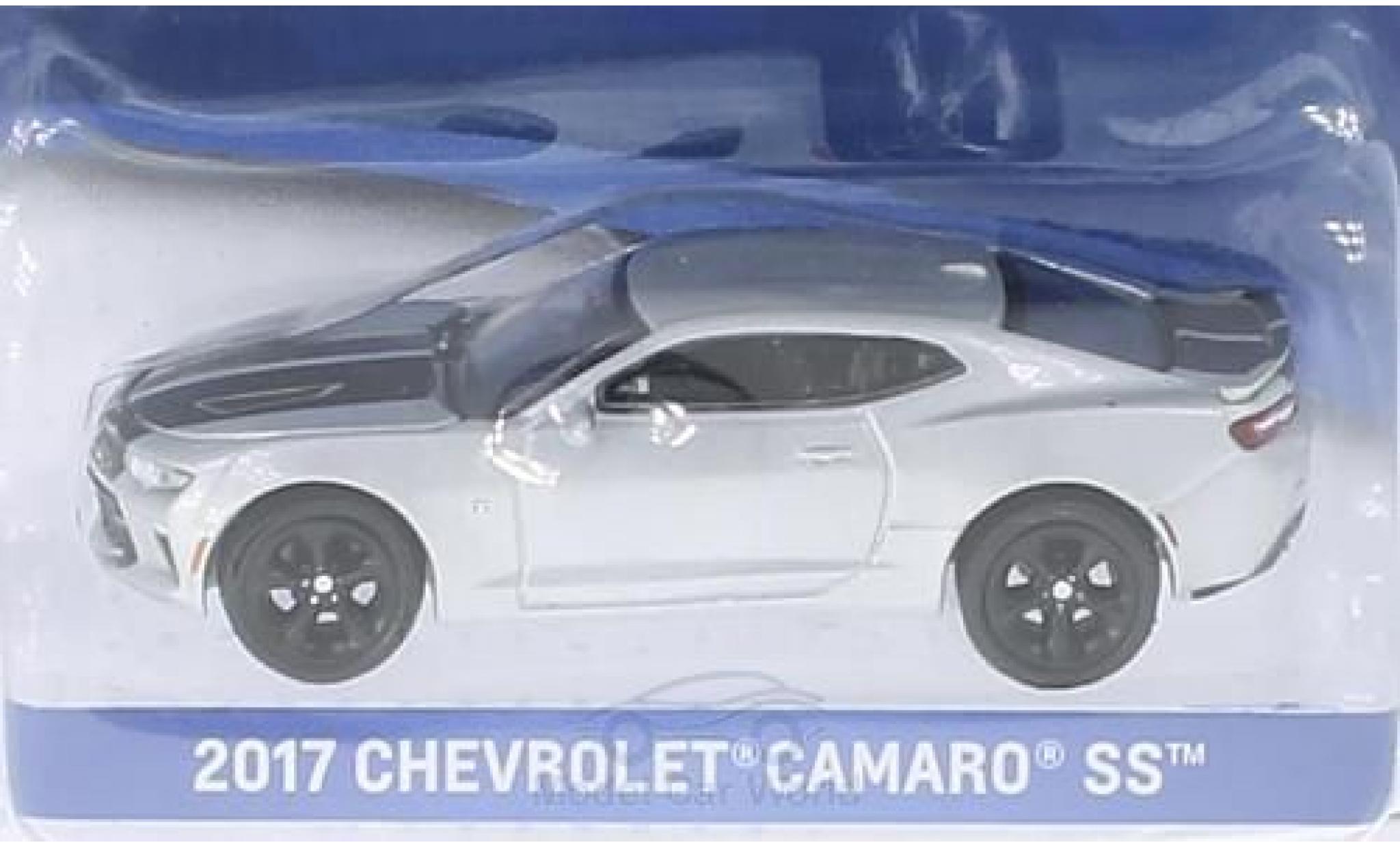Chevrolet Camaro 1/64 Greenlight SS grigio/nero 2017 ohne Vitrine modellino in miniatura