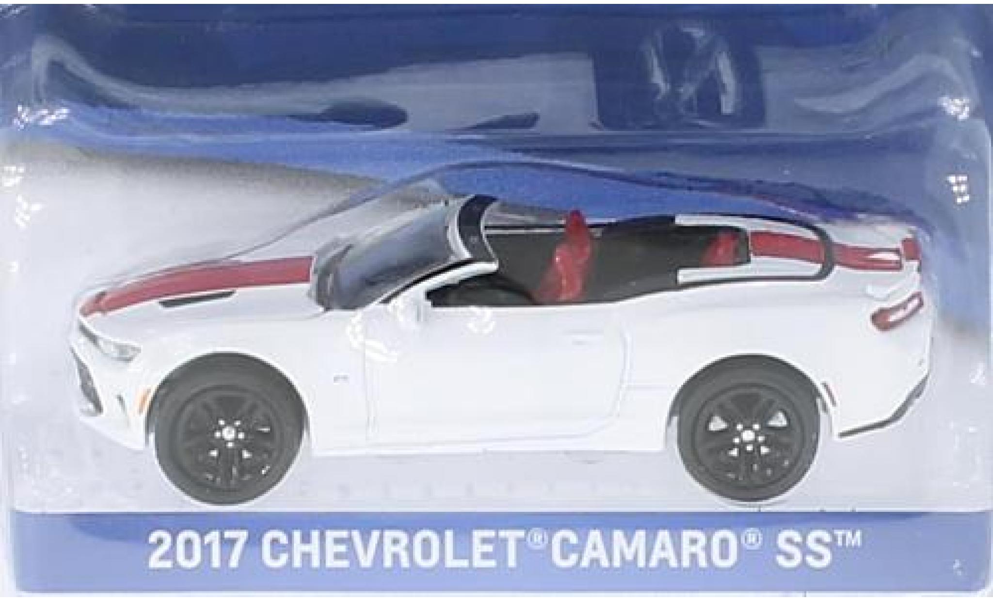 Chevrolet Camaro 1/64 Greenlight SS bianco/rosso 2017 sans Vitrine modellino in miniatura