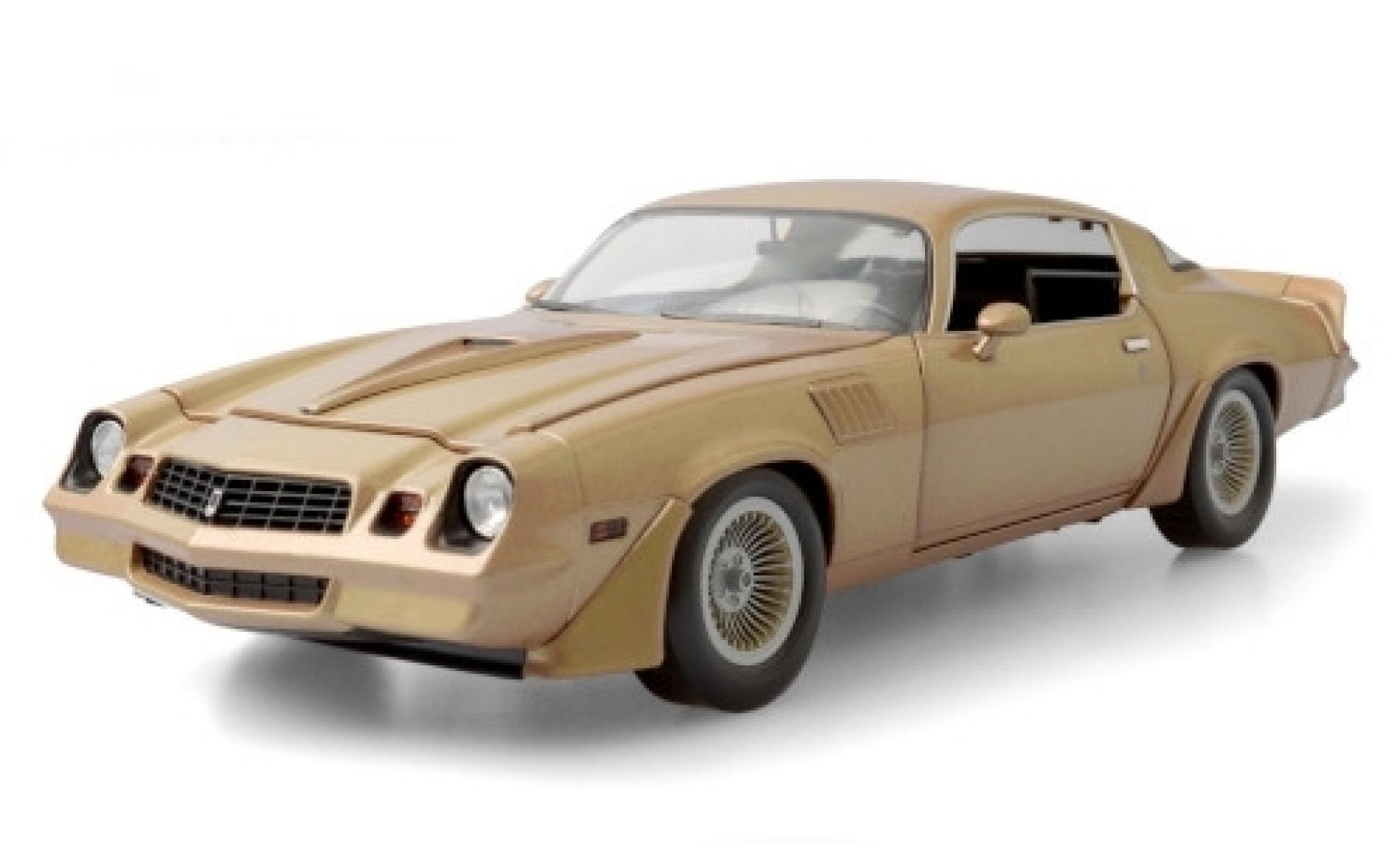 Chevrolet Camaro 1/18 Greenlight Z/28 gold Terminator 2 - Judgment Day 1979 modellino in miniatura