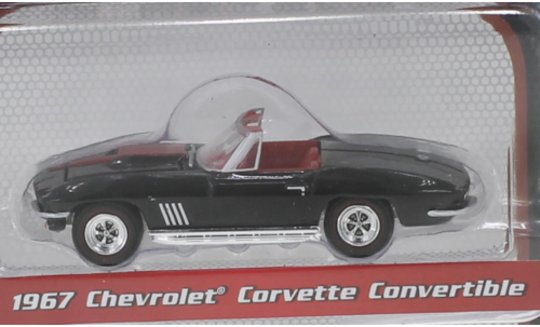Chevrolet Corvette 1/64 Greenlight Convertibile nero/rosso 1967 modellino in miniatura