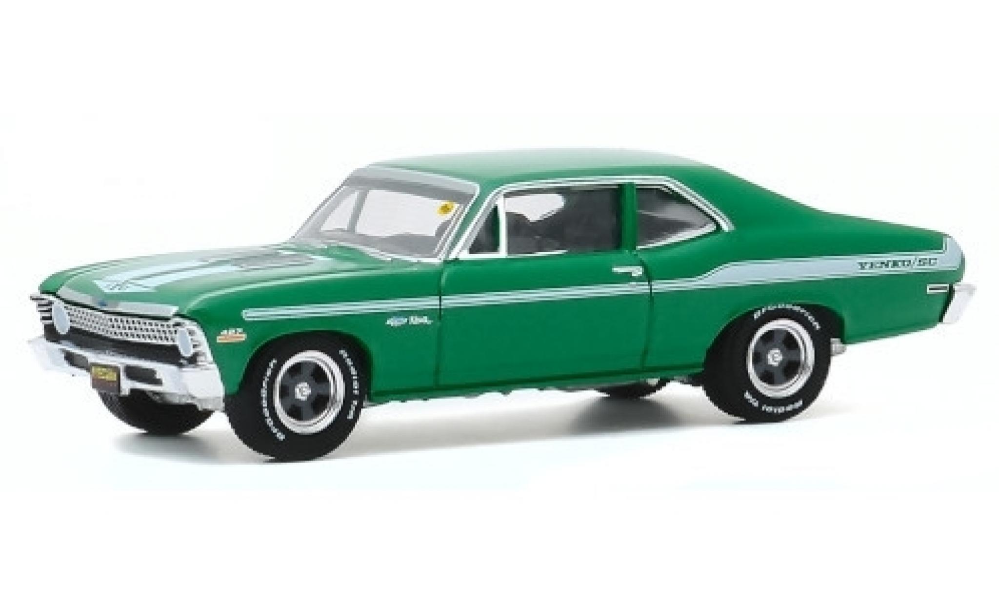 Chevrolet Nova 1/64 Greenlight verde/Dekor 1972 modellino in miniatura
