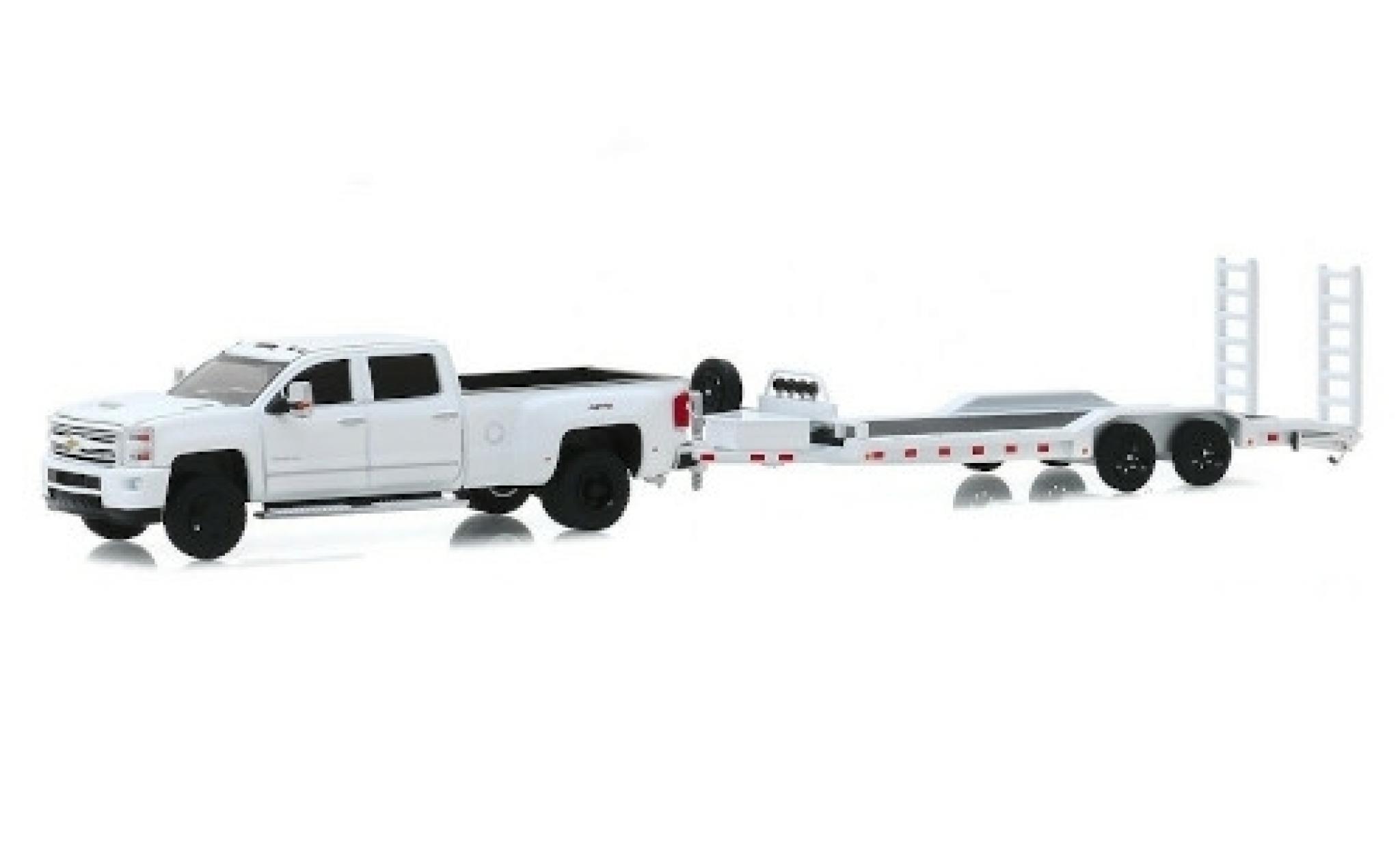 Chevrolet Silverado 1/64 Greenlight 3500 HD bianco 2018 avec Zweiachs-Schwerlastanhänger modellino in miniatura