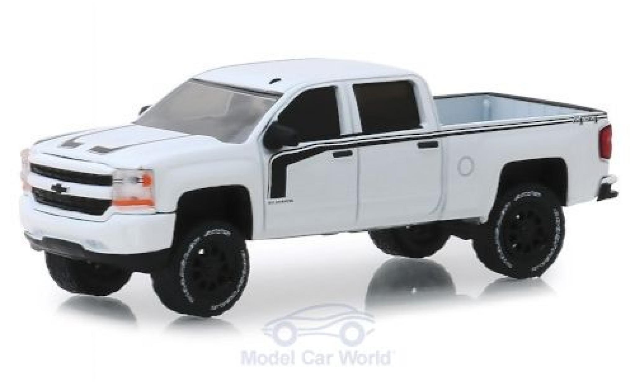 Chevrolet Silverado 1/64 Greenlight Rally 2 bianco/nero 2017 modellino in miniatura
