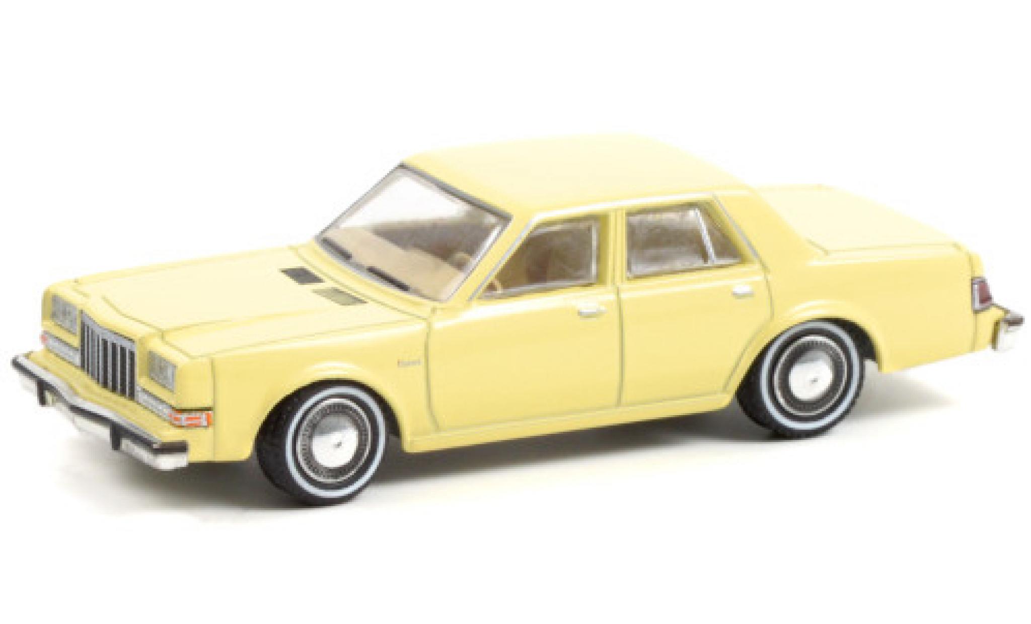 Dodge Diplomat 1/64 Greenlight beige 1981 The Greatest American Hero (1981-83 TV Series) modellino in miniatura