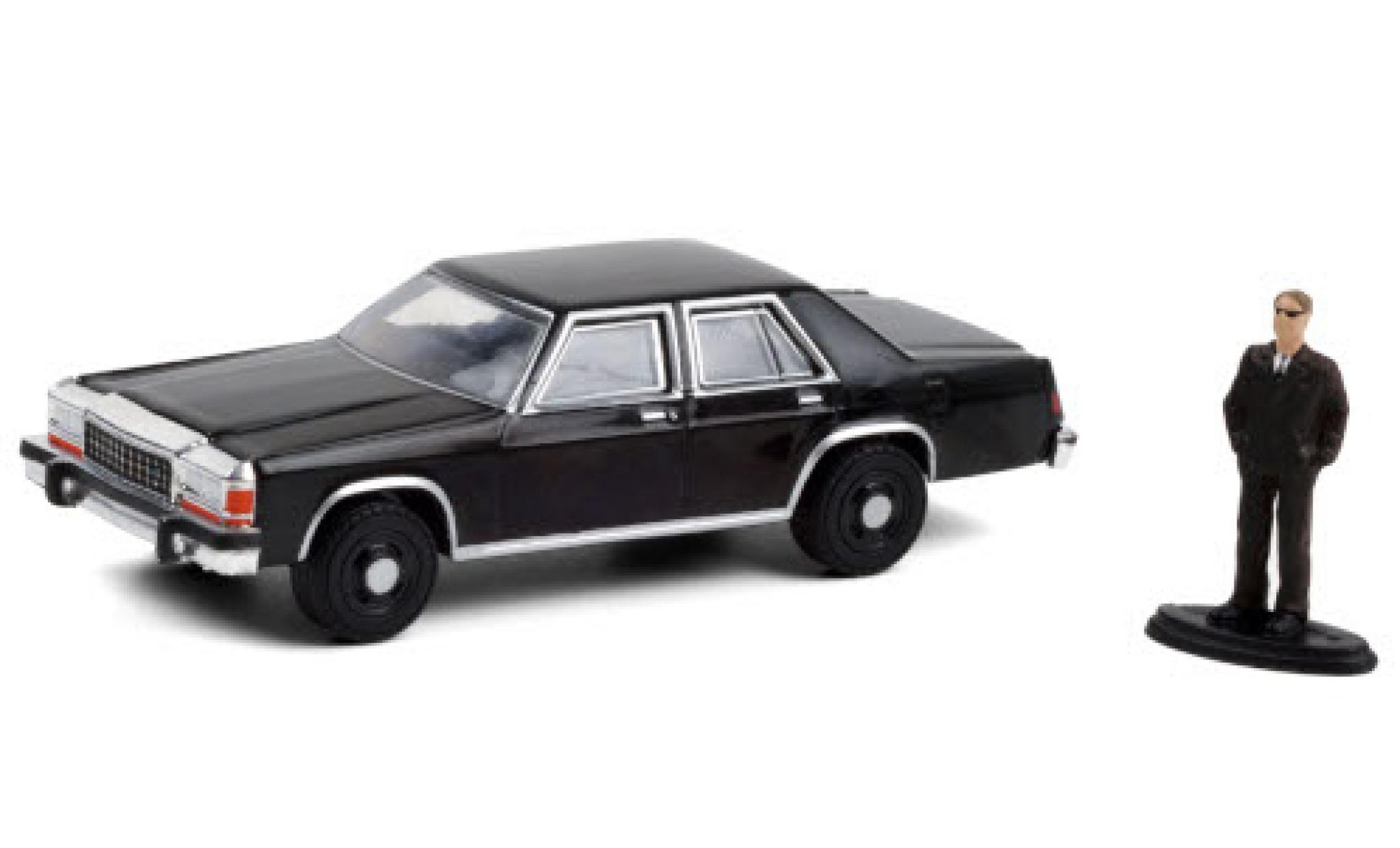 Ford LTD 1/64 Greenlight Crown Victoria nero 1987 avec figurine modellino in miniatura