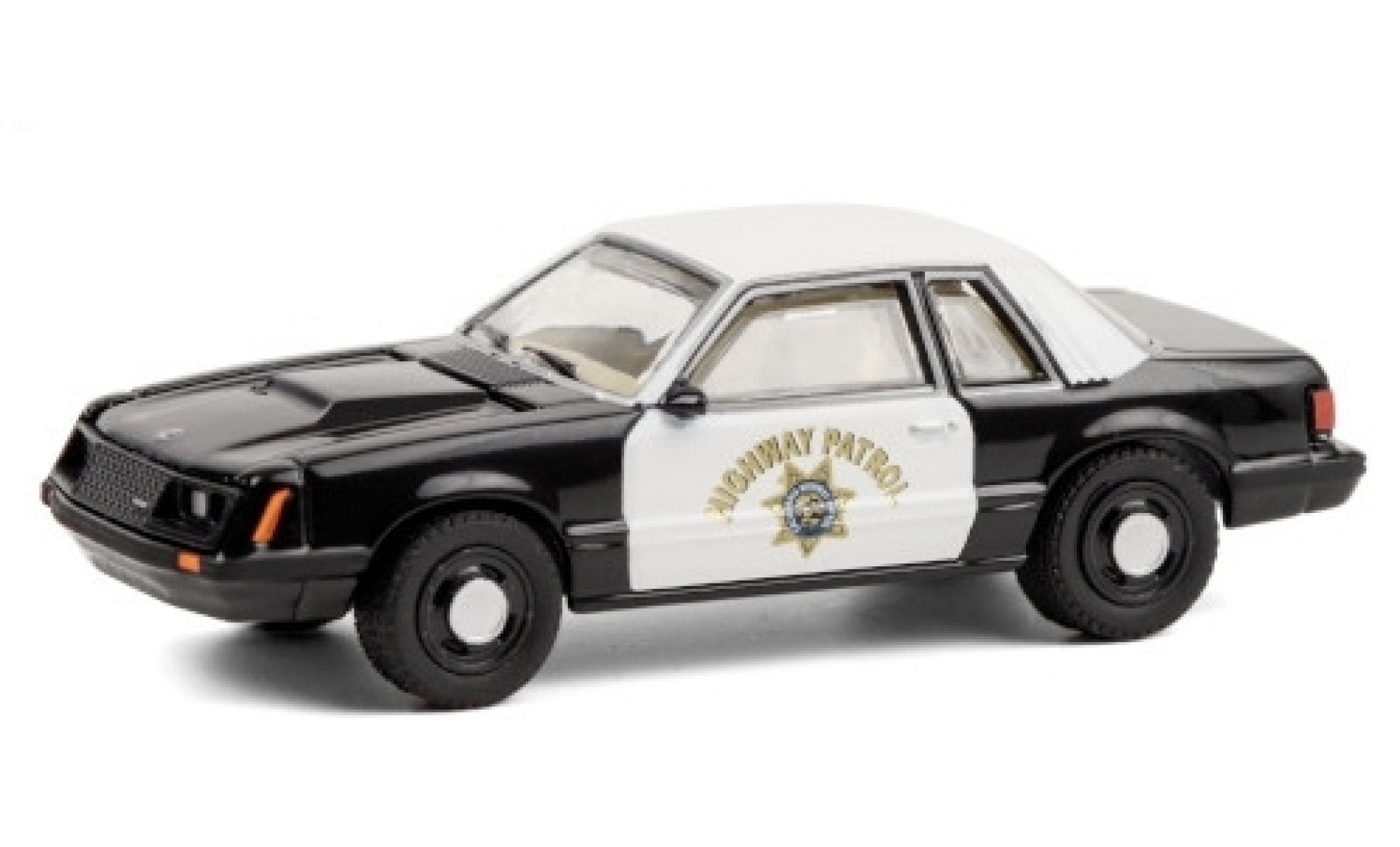 Ford Mustang 1/64 Greenlight SSP California Highway Patrol 1982 modellino in miniatura
