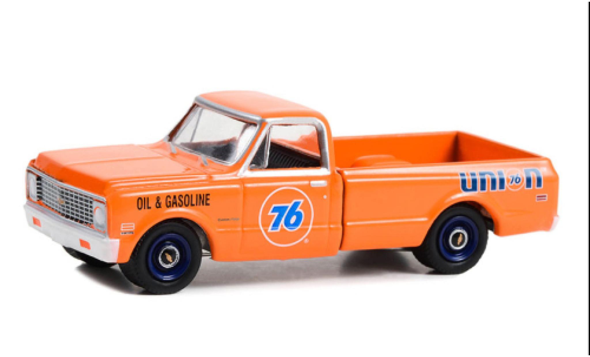 Chevrolet C-10 1/64 Greenlight Pick Up Union 76 1972 modellino in miniatura