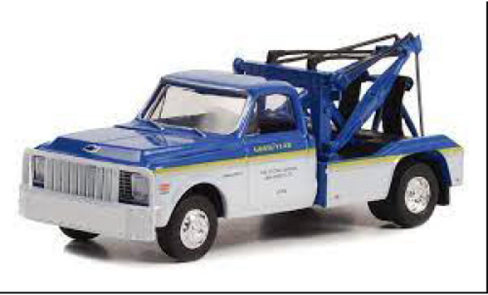 Chevrolet C-30 1/64 Greenlight Dually Wrecker Goodyear Tire Testing Division 1972 modellino in miniatura