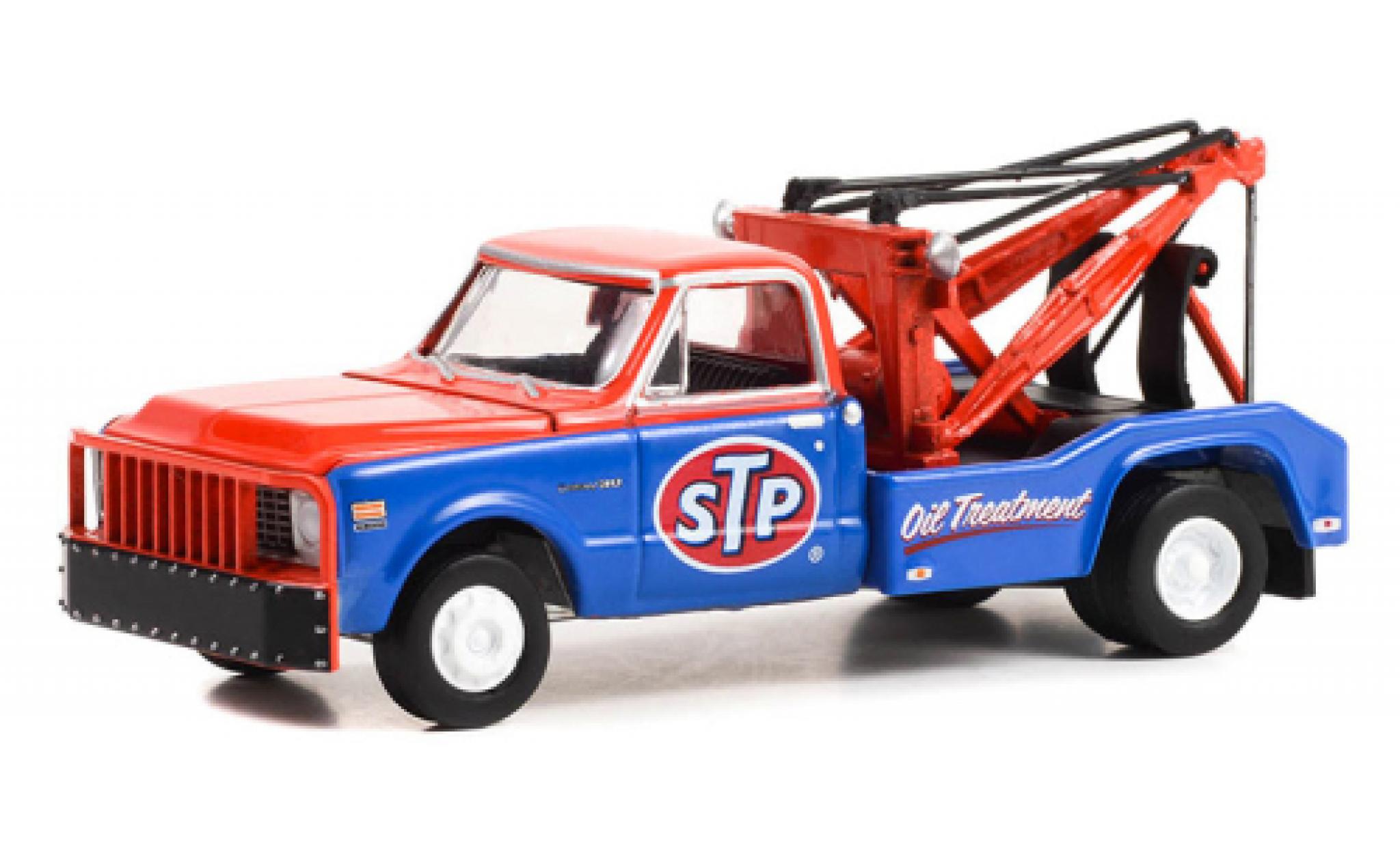 Chevrolet C-30 1/64 Greenlight Dually Wrecker STP 1971 modellino in miniatura
