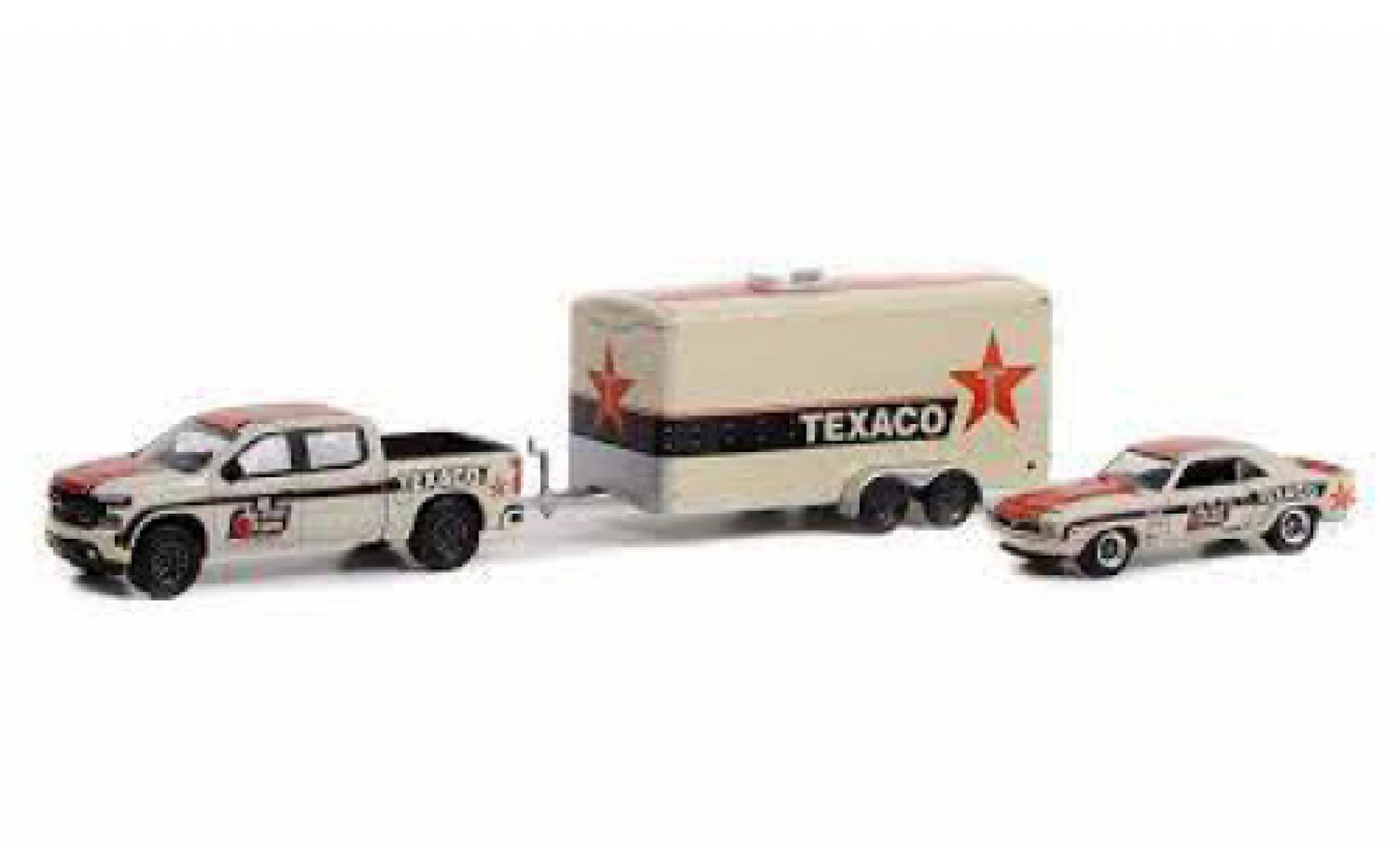 Chevrolet Silverado 1/64 Greenlight Texaco 2021 modellino in miniatura
