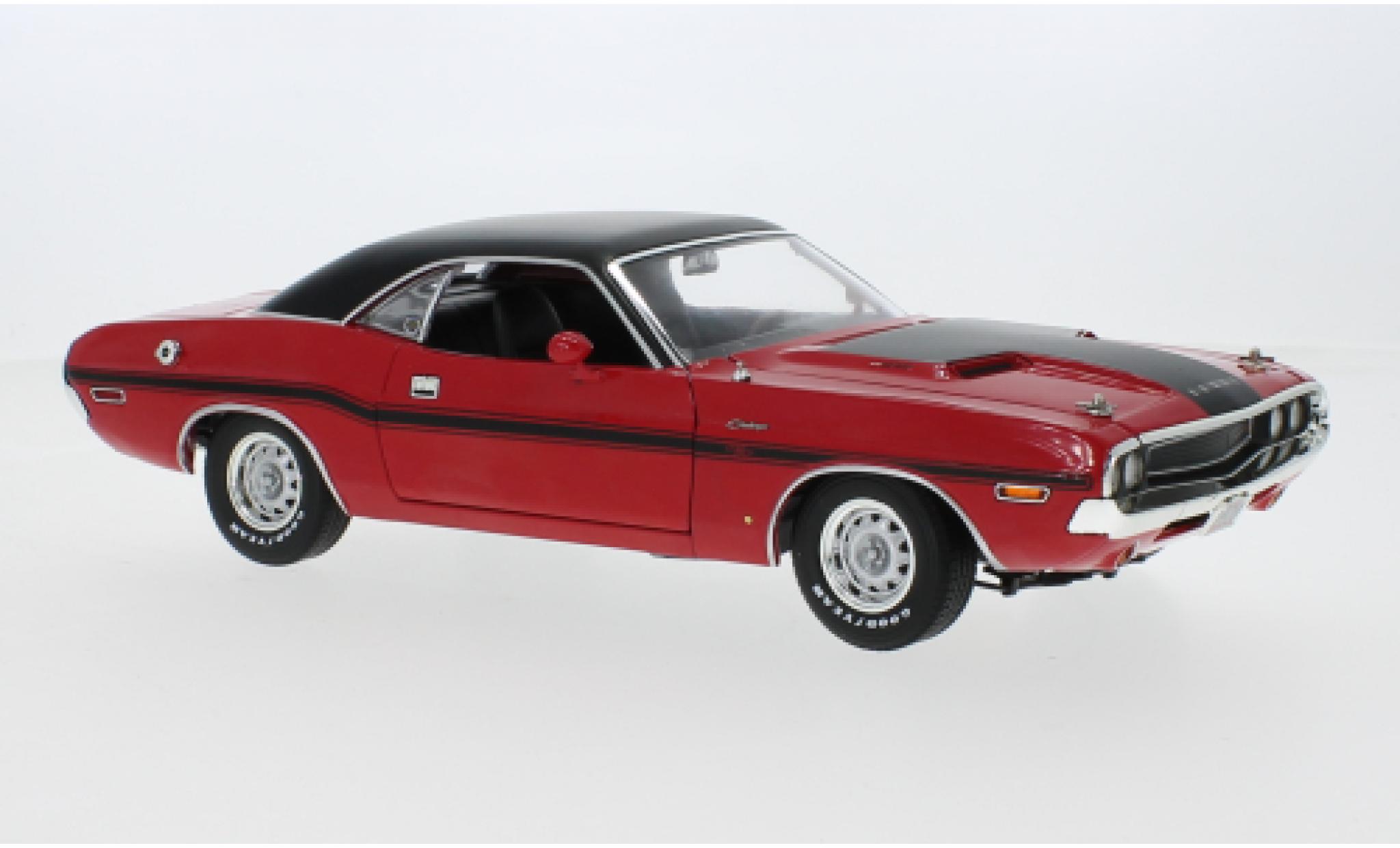 Dodge Challenger 1/18 Greenlight R/T 440 Six-Pack rosso/nero M. Norms 1970 modellino in miniatura