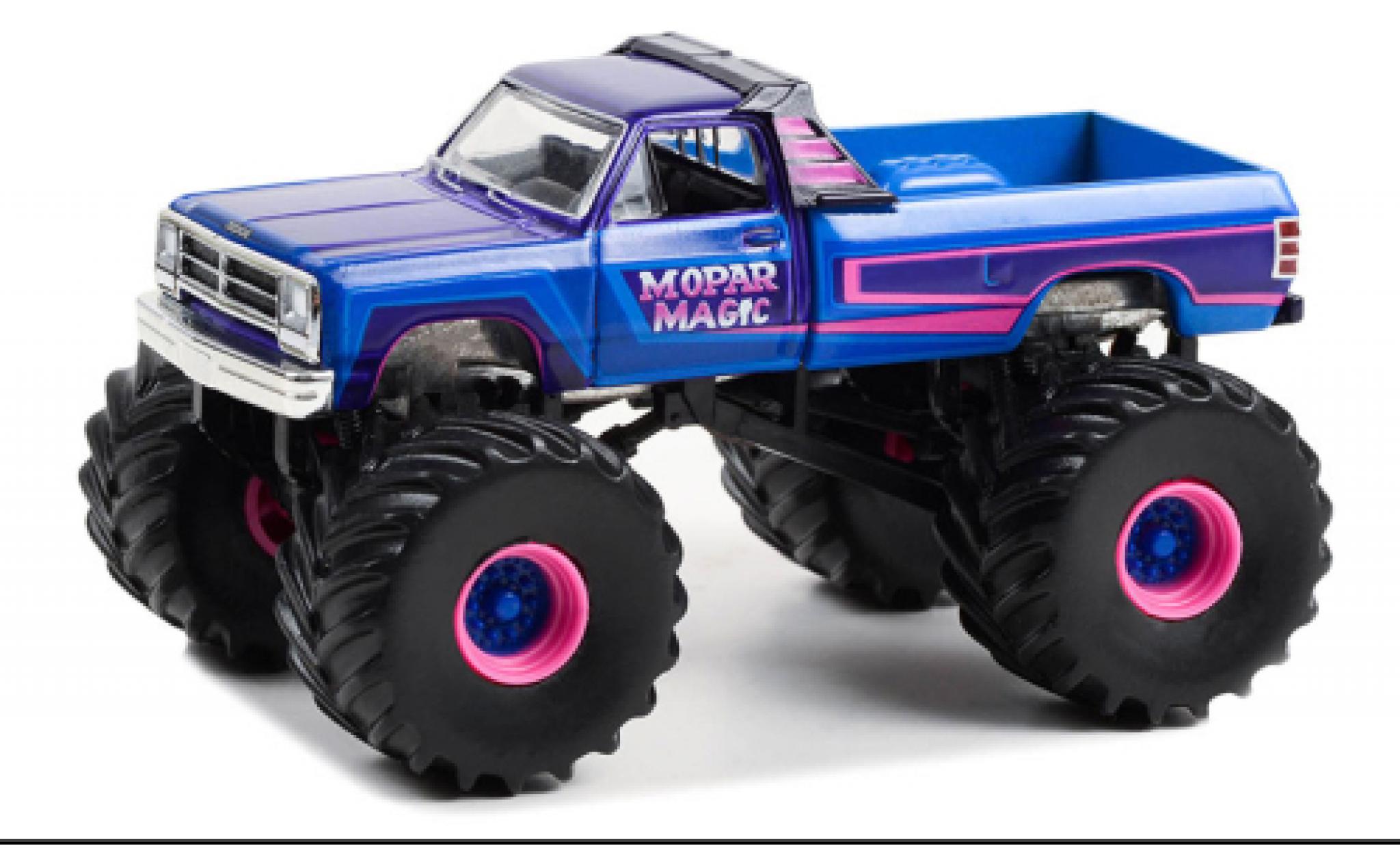 Dodge RAM 1/64 Greenlight W350 Mopar Magic 1983 modellino in miniatura